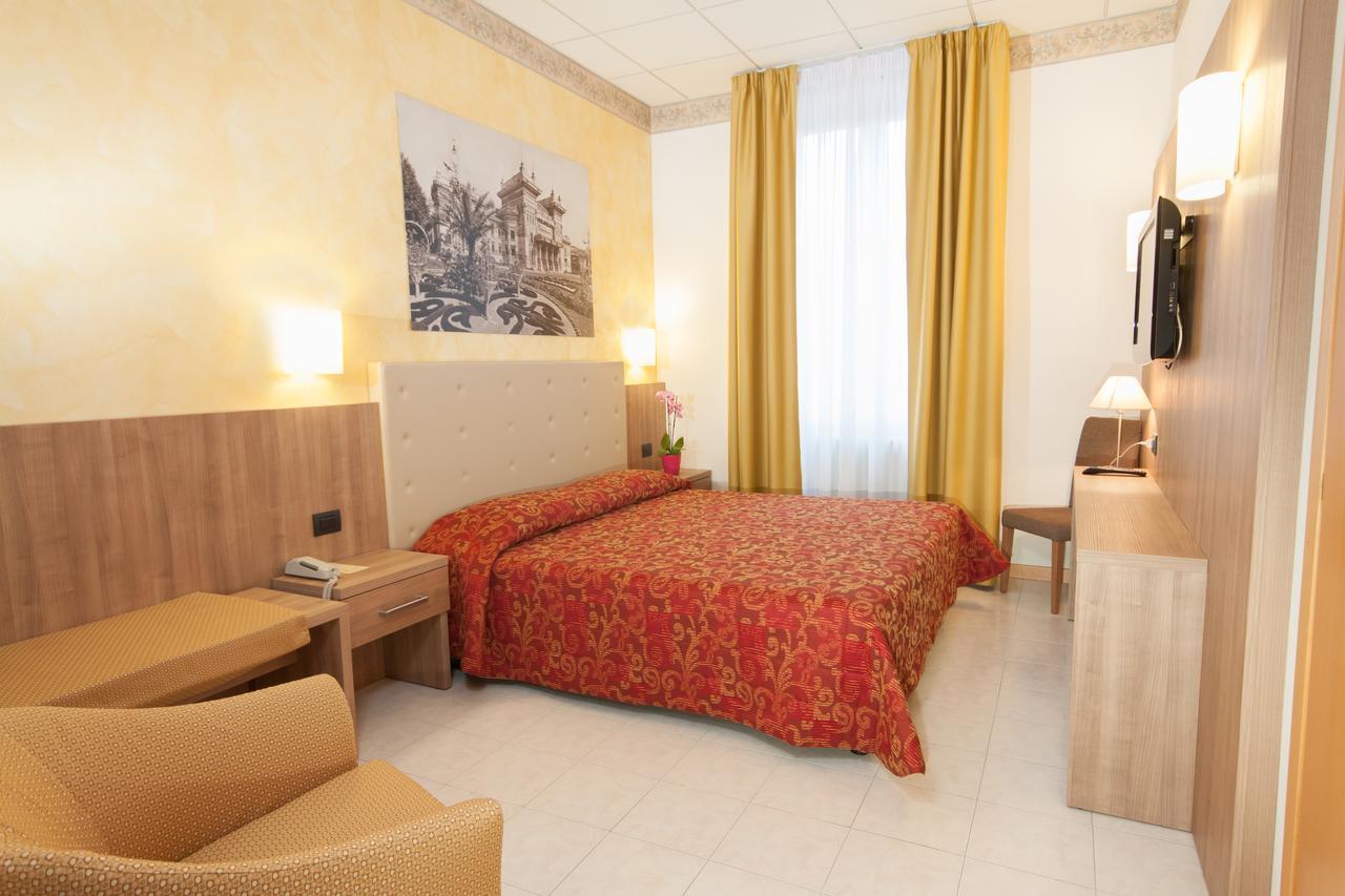 Albergo Vittoria ซัลโซมัจโจเรแตร์เม ภายนอก รูปภาพ